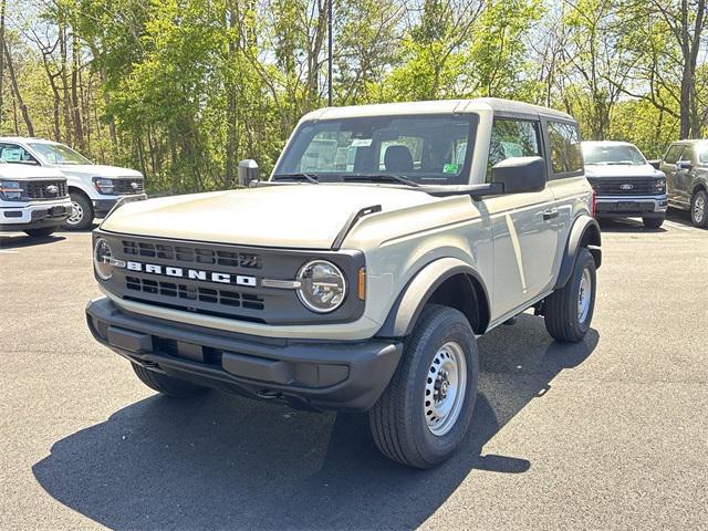 new 2025 Ford Bronco car, priced at $39,922