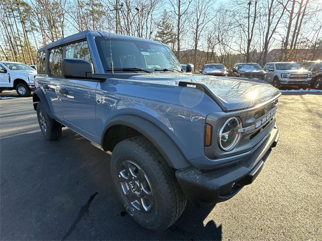 new 2024 Ford Bronco car, priced at $43,010