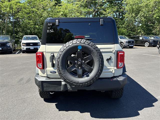 new 2025 Ford Bronco car, priced at $45,257