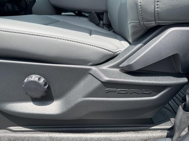 new 2025 Ford F-250 car, priced at $48,705