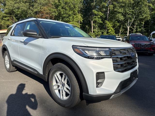 new 2025 Ford Explorer car, priced at $42,645