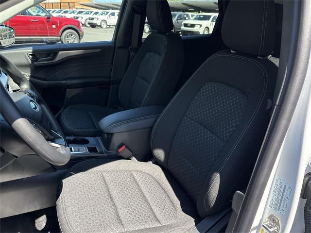 new 2025 Ford Escape car, priced at $30,862