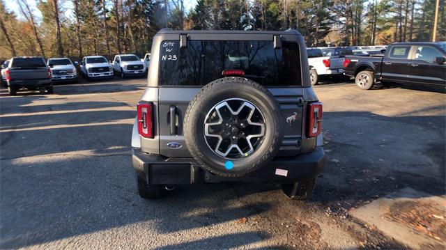 new 2024 Ford Bronco car, priced at $45,090