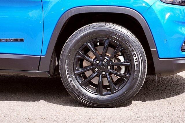 used 2023 Jeep Cherokee car, priced at $23,982