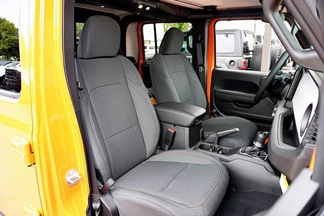new 2025 Jeep Gladiator car, priced at $44,839