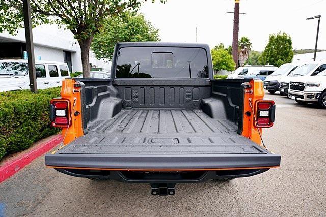 new 2025 Jeep Gladiator car, priced at $44,839