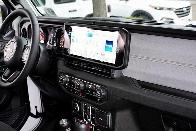 new 2025 Jeep Wrangler car, priced at $55,180