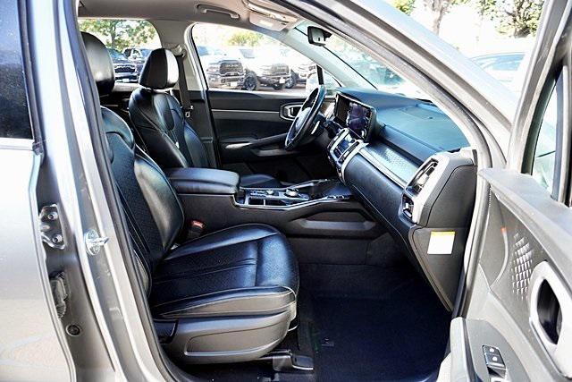 used 2022 Kia Sorento Hybrid car, priced at $20,695