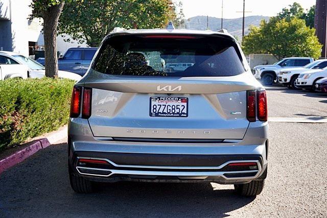 used 2022 Kia Sorento Hybrid car, priced at $20,695