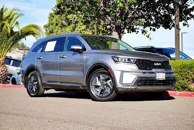 used 2022 Kia Sorento Hybrid car, priced at $20,695