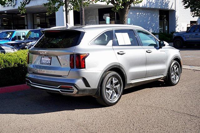 used 2022 Kia Sorento Hybrid car, priced at $20,695
