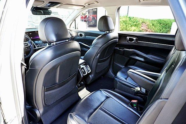 used 2022 Kia Sorento Hybrid car, priced at $20,695