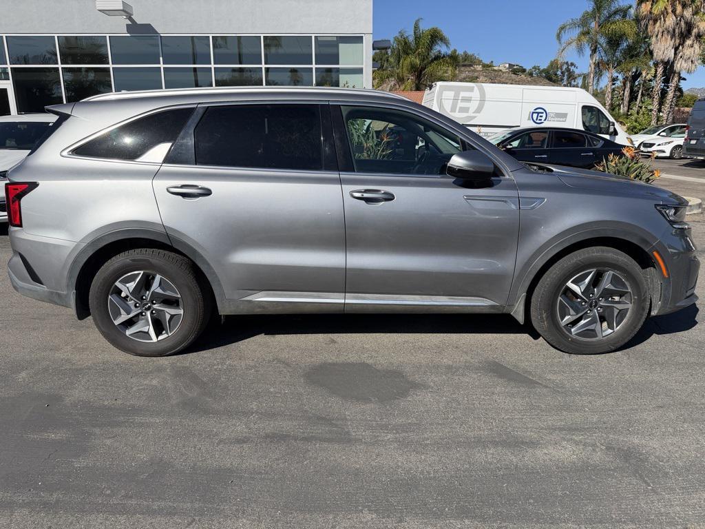 used 2022 Kia Sorento Hybrid car, priced at $20,825