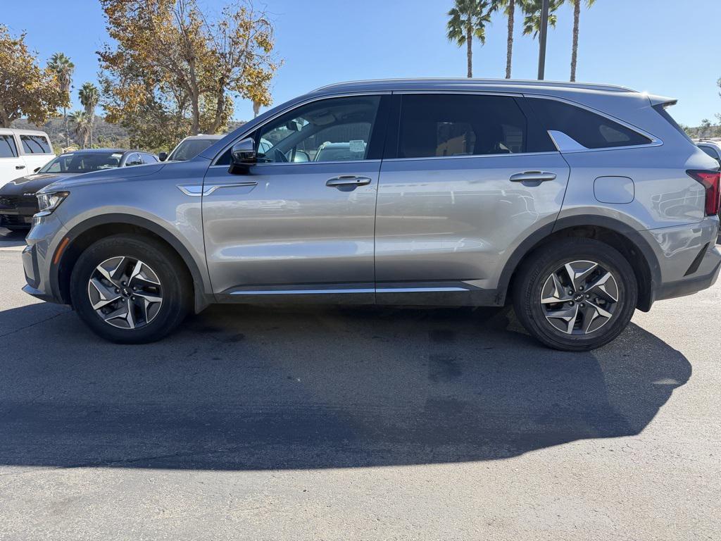 used 2022 Kia Sorento Hybrid car, priced at $20,825