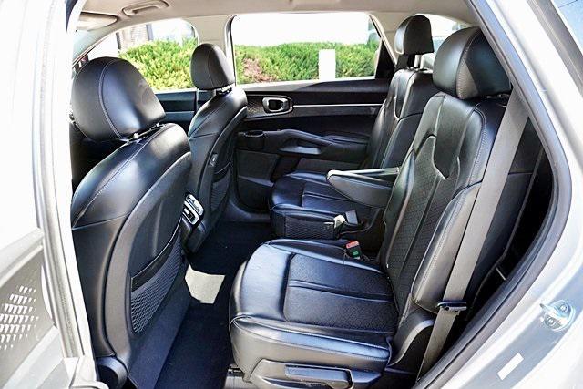 used 2022 Kia Sorento Hybrid car, priced at $20,695