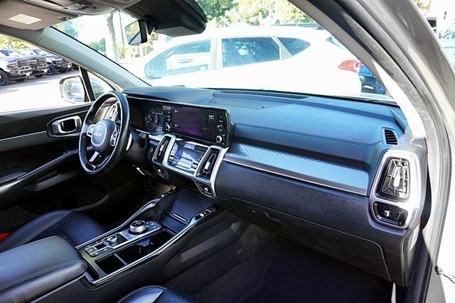 used 2022 Kia Sorento Hybrid car, priced at $20,695