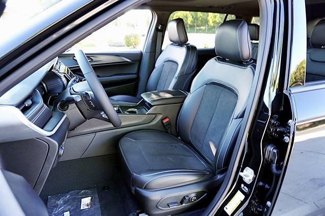 new 2025 Jeep Grand Cherokee L car, priced at $50,925