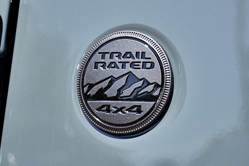 new 2025 Jeep Gladiator car, priced at $46,013