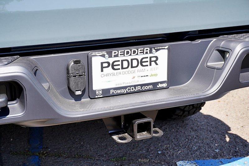 new 2025 Jeep Gladiator car, priced at $46,013