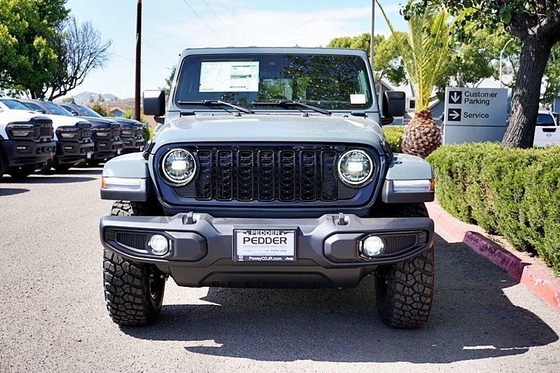 new 2025 Jeep Gladiator car, priced at $46,013
