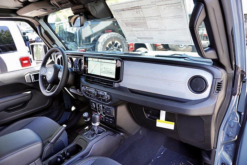 new 2025 Jeep Gladiator car, priced at $46,013