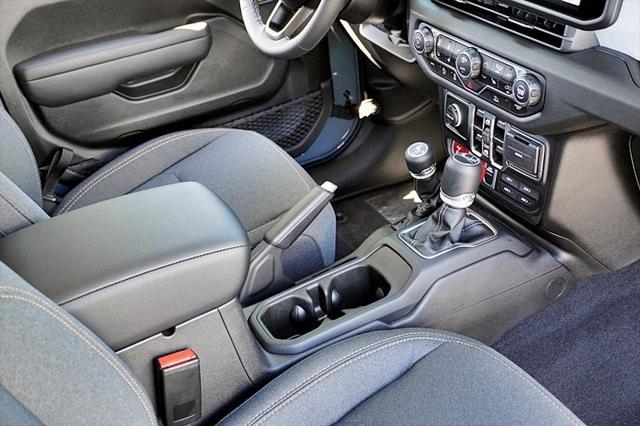 new 2025 Jeep Gladiator car, priced at $48,360