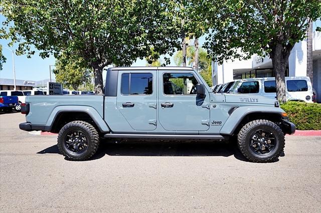 new 2025 Jeep Gladiator car, priced at $48,360