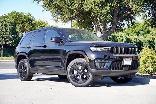 new 2024 Jeep Grand Cherokee car, priced at $39,729