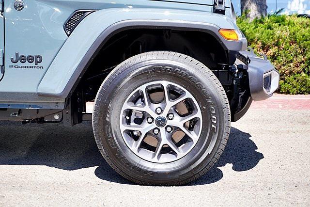 new 2025 Jeep Gladiator car, priced at $46,465