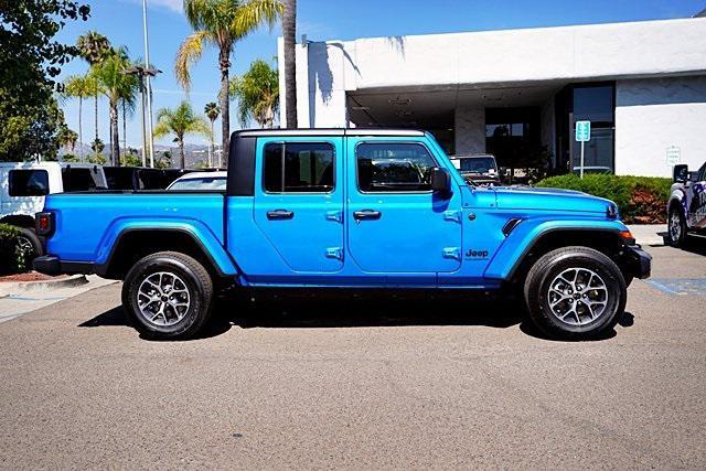new 2025 Jeep Gladiator car, priced at $46,465
