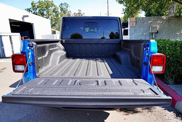 new 2025 Jeep Gladiator car, priced at $46,465