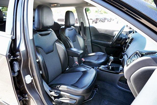 used 2019 Jeep Compass car, priced at $16,943