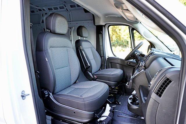 new 2024 Ram ProMaster 2500 car, priced at $43,196