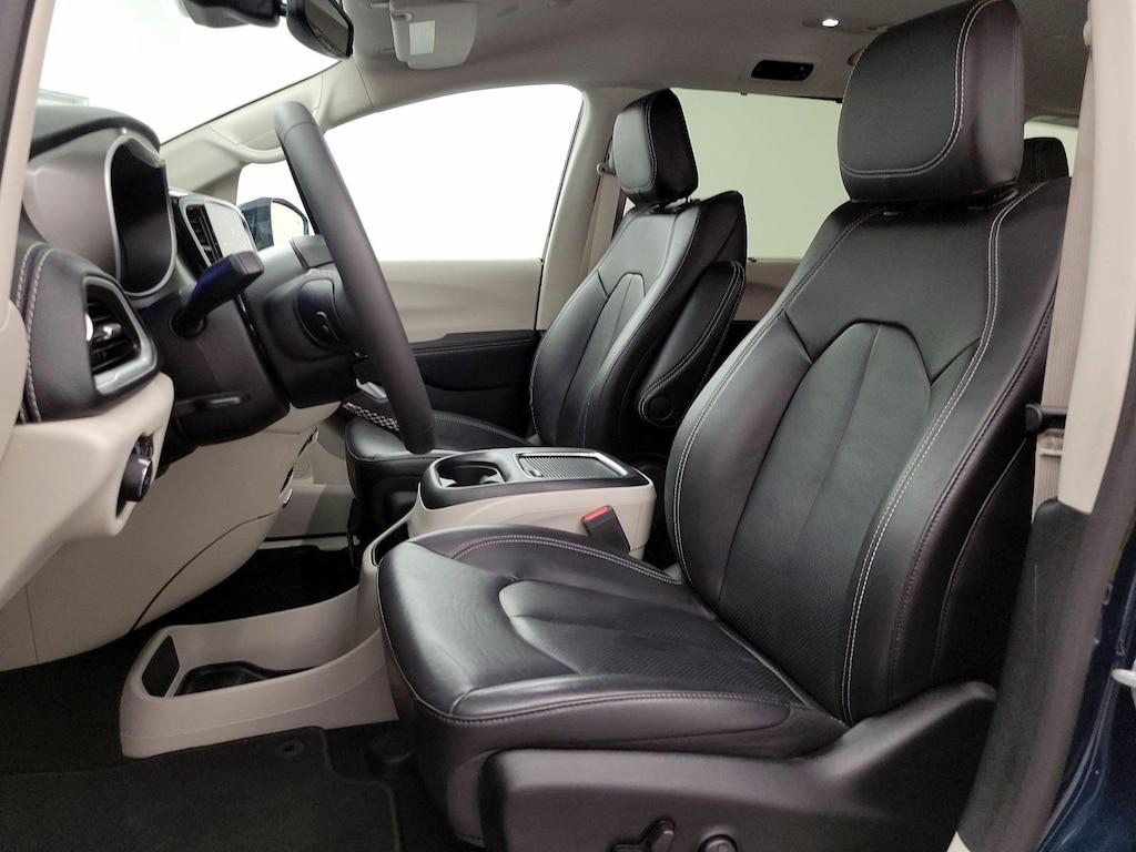 used 2022 Chrysler Pacifica car, priced at $35,998