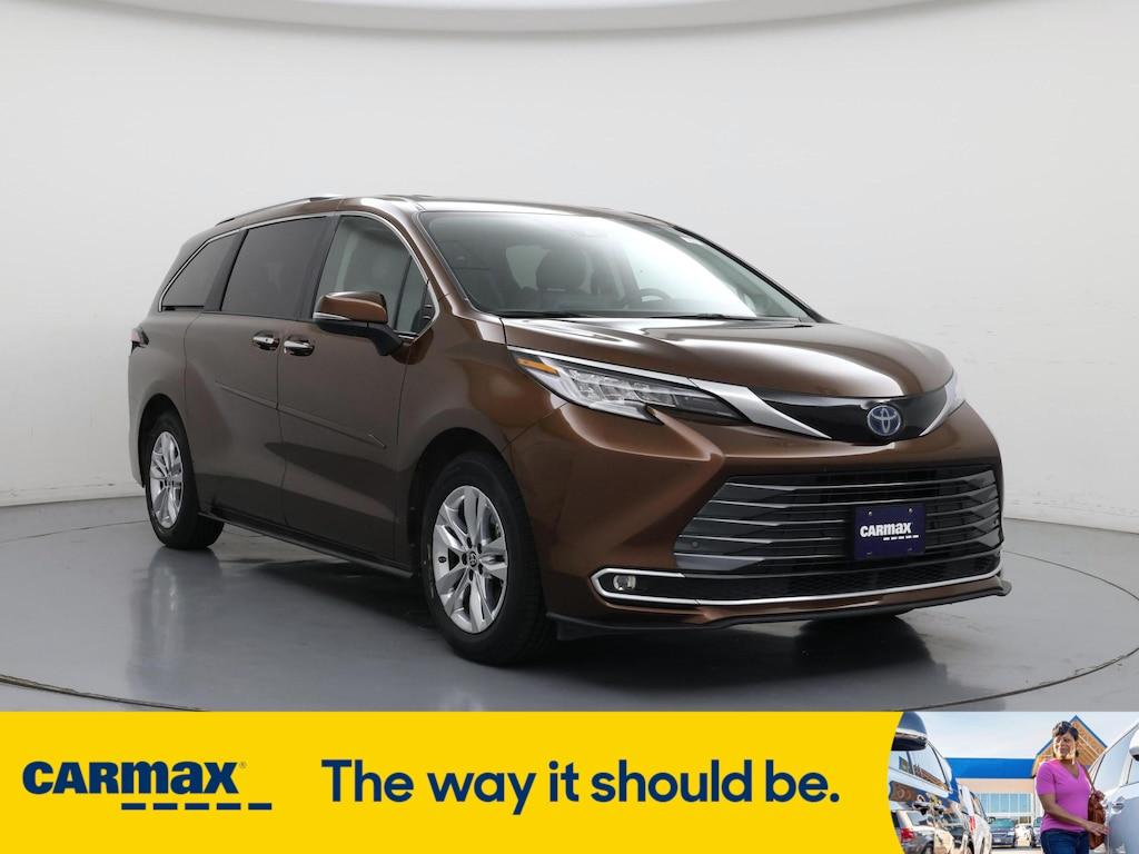 used 2023 Toyota Sienna car, priced at $51,998