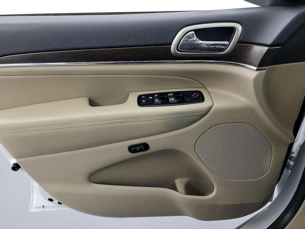 used 2015 Jeep Grand Cherokee car, priced at $17,998