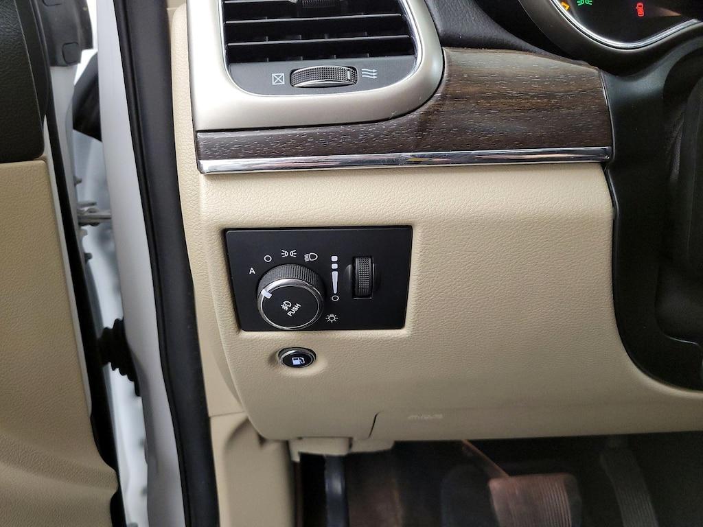 used 2015 Jeep Grand Cherokee car, priced at $17,998
