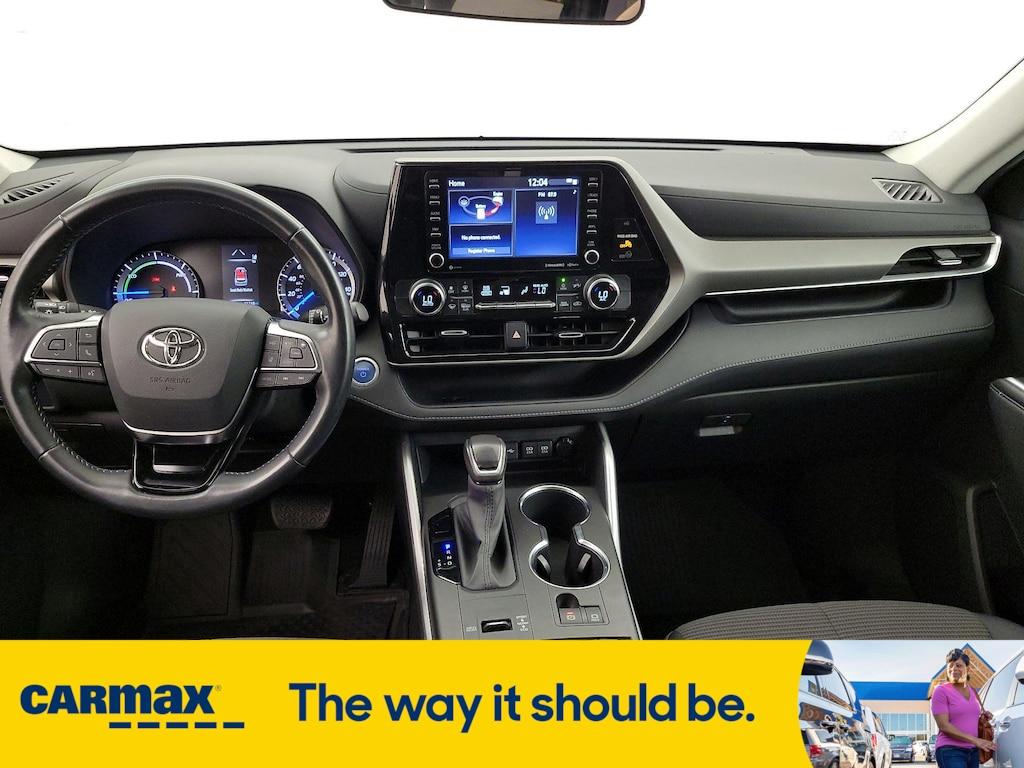 used 2021 Toyota Highlander Hybrid car, priced at $37,998