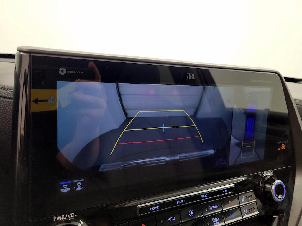 used 2021 Toyota Highlander car, priced at $39,998