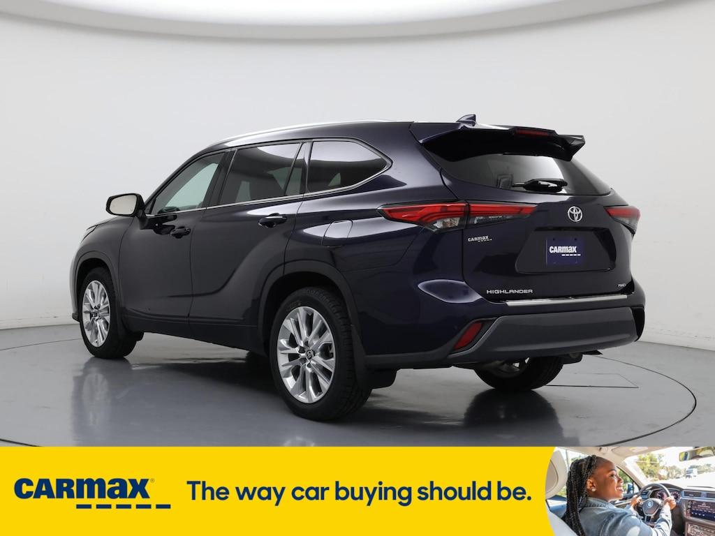 used 2021 Toyota Highlander car, priced at $39,998