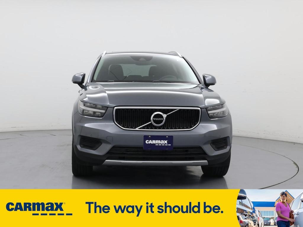 used 2019 Volvo XC40 car, priced at $24,998