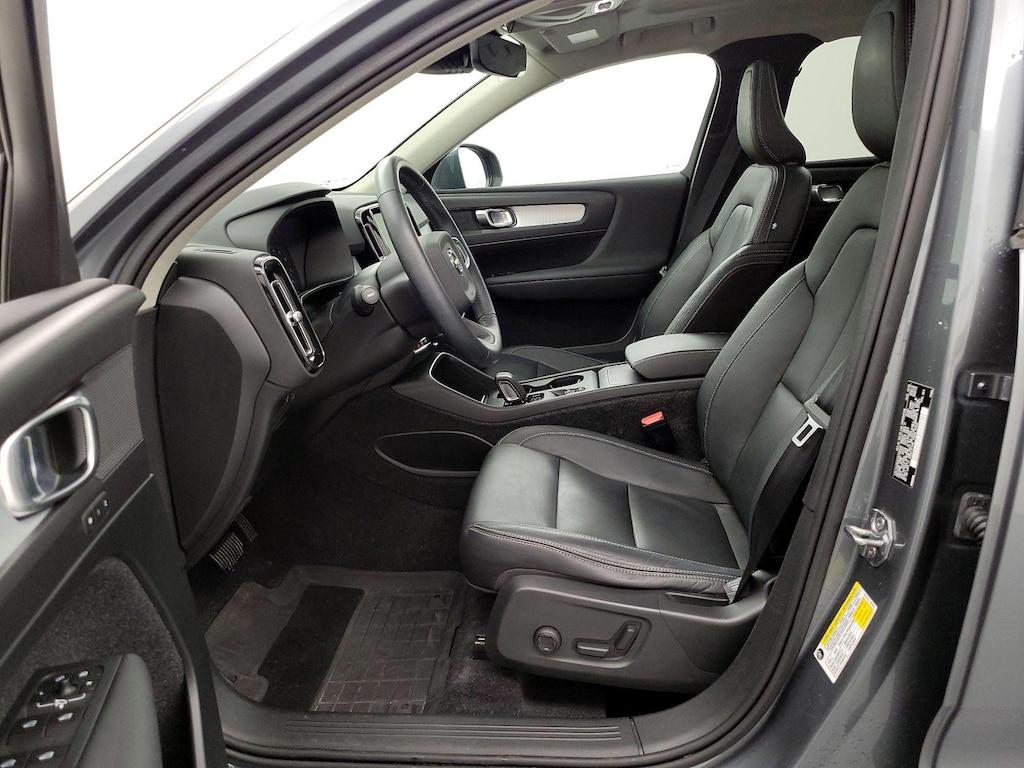 used 2019 Volvo XC40 car, priced at $24,998