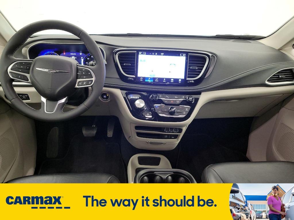 used 2022 Chrysler Pacifica car, priced at $34,998