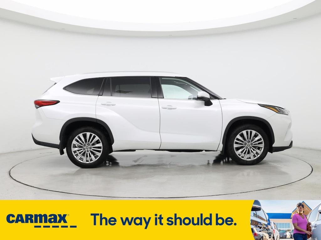 used 2023 Toyota Highlander car, priced at $53,998