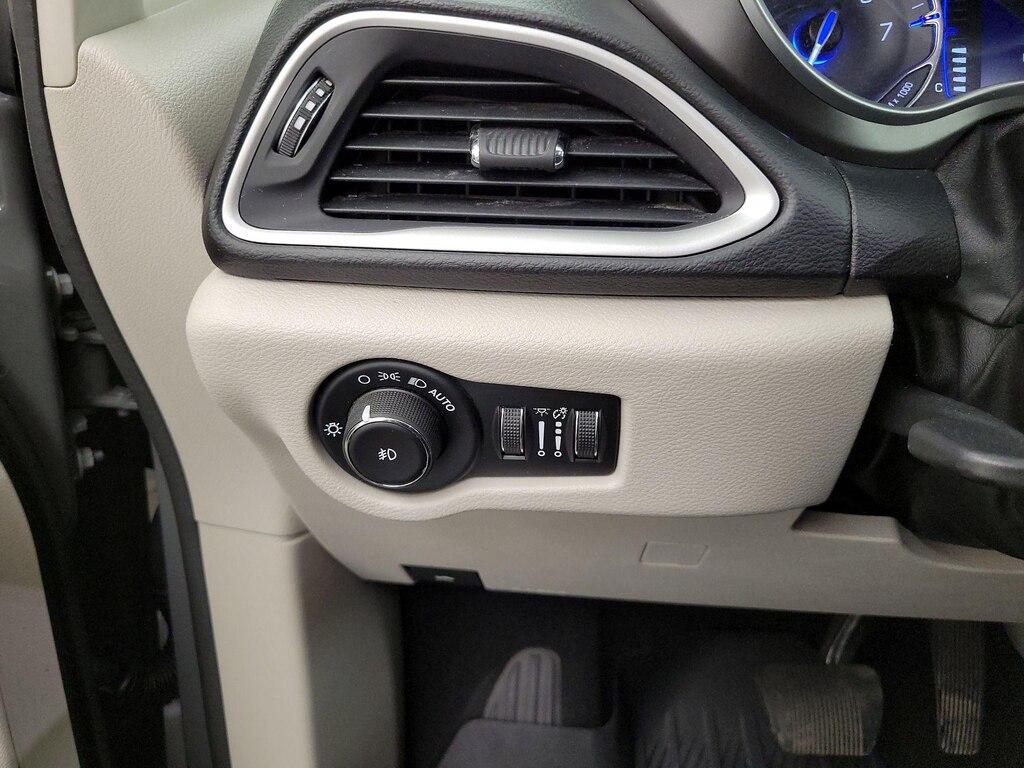 used 2020 Chrysler Pacifica car, priced at $27,998