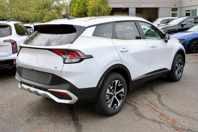 new 2025 Kia Sportage car, priced at $29,621