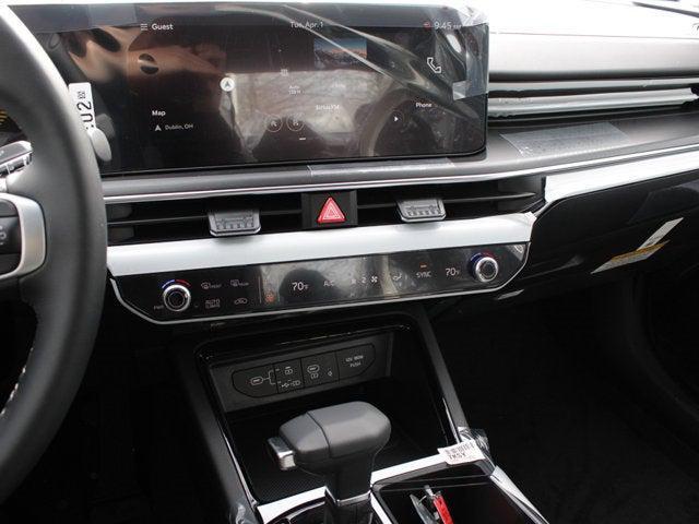 new 2025 Kia K5 car, priced at $31,973