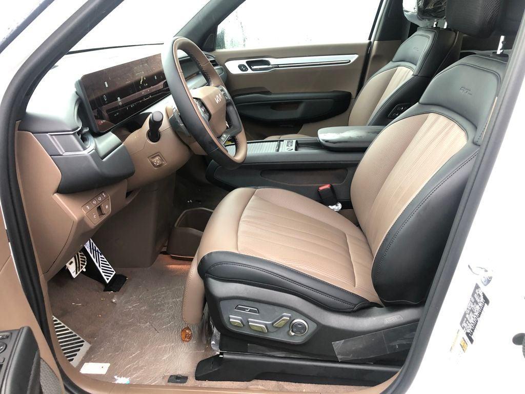 new 2026 Kia EV9 car, priced at $71,921