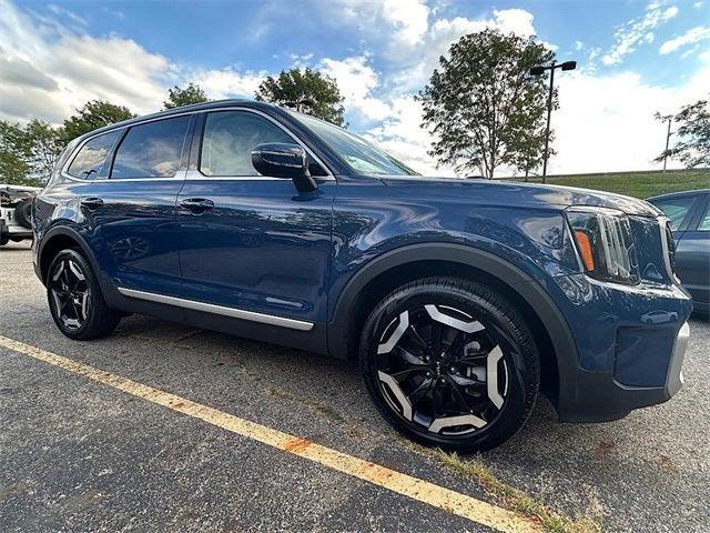 used 2023 Kia Telluride car, priced at $36,244