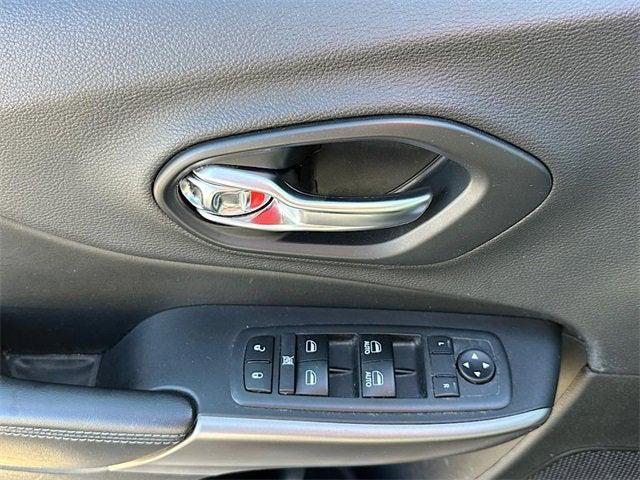 used 2019 Jeep Cherokee car, priced at $11,499